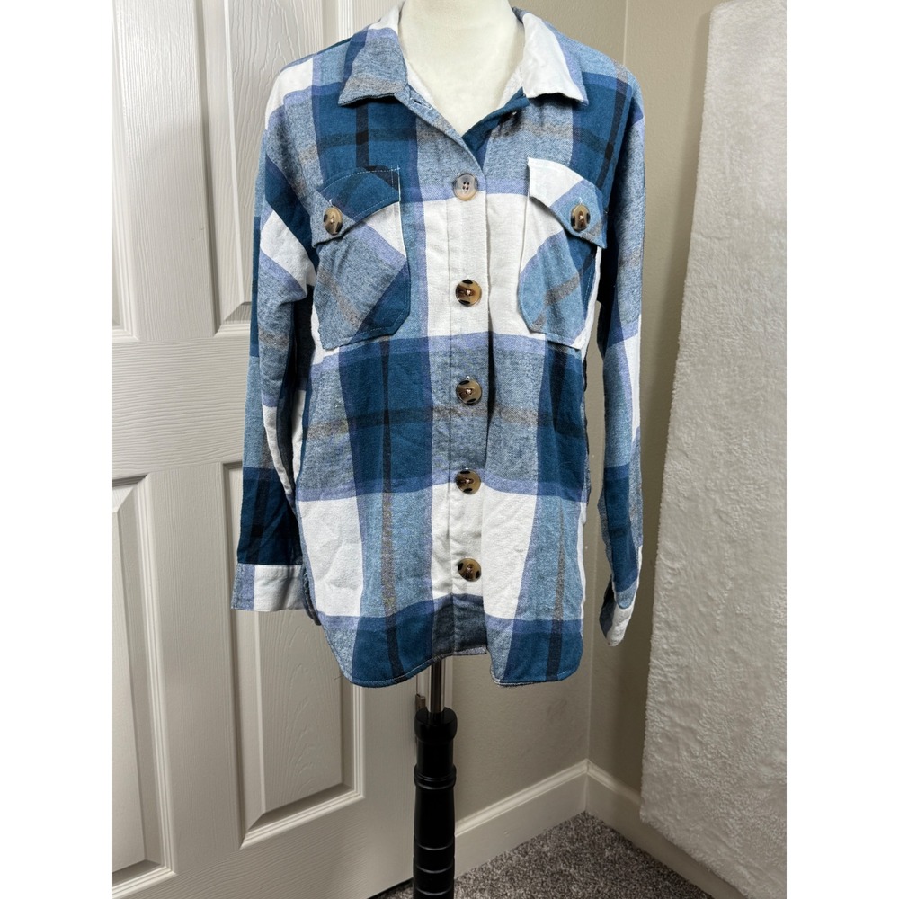 Passport Women's Flannel Shirt Jacket Faux Fur Lined Blue White‎ Plaid Size L
